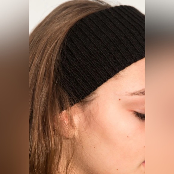 Brandy Melville Black Knit Acrylic Infinity Headband - Picture 1 of 6